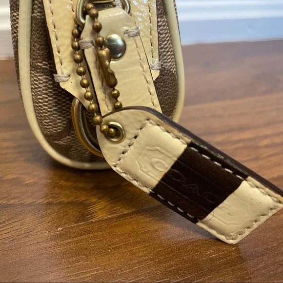 Coach makeup bag - Picture 7 of 8